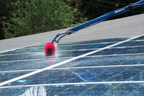 Solarreinigung mit Reinigunssets von Solarreinigung Franken